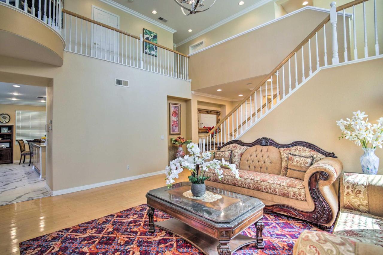 Luxury With Pool, And Views! Holiday home San Diego